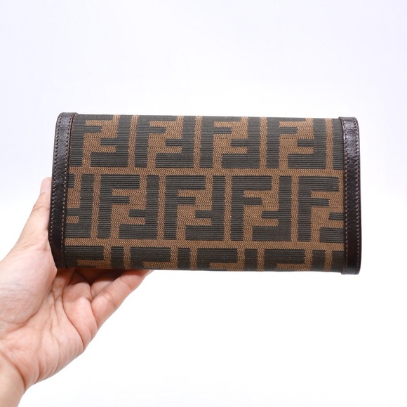 🍓FENDI Zucca Wallet - Picture 12 of 12